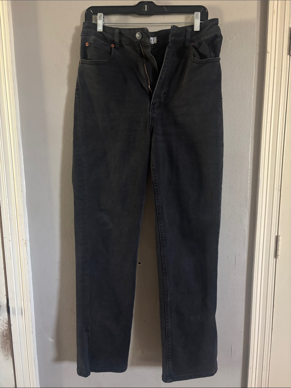 Motel Rocks Men's Black Straight Jeans